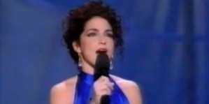 Flashback Friday: Gloria Estefan Wows at the Emotional 1991 American Music Awards