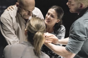 Ivo van Hove and Mark Strong Make Broadway Debuts as <em>A View From the Bridge</em> Opens