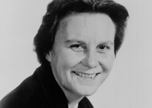 <em>To Kill a Mockingbird Author</em> Harper Lee Dies at 89