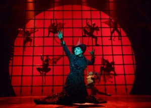 <em>Wicked</em> Grosses $1 Billion From Broadway Box Office