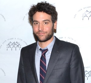 F. Murray Abraham and Josh Radnor to Take Part in <em>White Rabbit Red Rabbit</em>