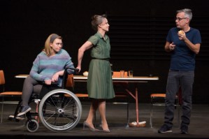 <em>The Glass Menagerie</em> Will End Its Broadway Run