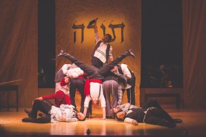 Yiddish <em>Fiddler on the Roof</em> Announces Final Extension