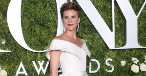 Jenn Colella to Host <em>Broadway Backwards</em> 2019