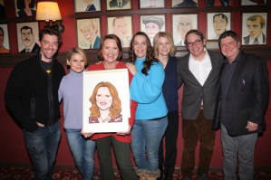 <em>Dear Evan Hansen</em>'s Jennifer Laura Thompson Receives Sardi's Portrait