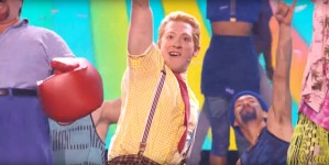 Watch Ethan Slater as SpongeBob SquarePants at 2019 Kids' Choice Awards