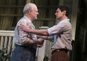 <em>All My Sons</em> Extends Tony-Nominated Broadway Run