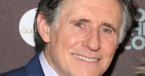 Gabriel Byrne to Bring Solo Show <em>Walking With Ghosts</em> to Broadway This Fall