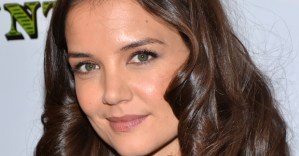 Katie Holmes to Lead Anna Ziegler's <em>The Wanderers</em> Off-Broadway