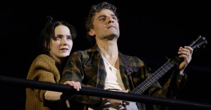 Review: Oscar Isaac and Rachel Brosnahan in Lorraine Hansberry's Thrilling <em>Sign in Sidney Brustein's Window</em>