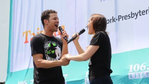 Justin Guarini, Andy Karl, Jackie Burns, and More Blow the Roof Off Broadway in Bryant Park