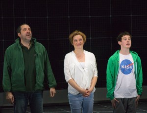 Kim Cattrall, Lucy Liu, and More Welcome <em>The Curious Incident of the Dog in the Night-Time</em> to Broadway