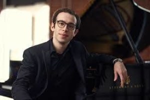 Nicolas Namoradze, Piano