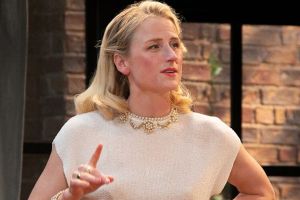 Interview: Mamie Gummer Gives Grace Kelly’s Character a Makeover in <I>Dial M for Murder</I>