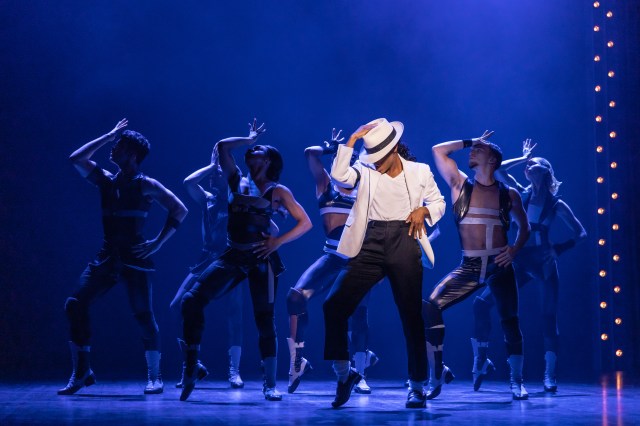 12. Roman Banks as 'MJ' and the cast of the MJ First National Tour. Photo by Matthew Murphy, MurphyMade