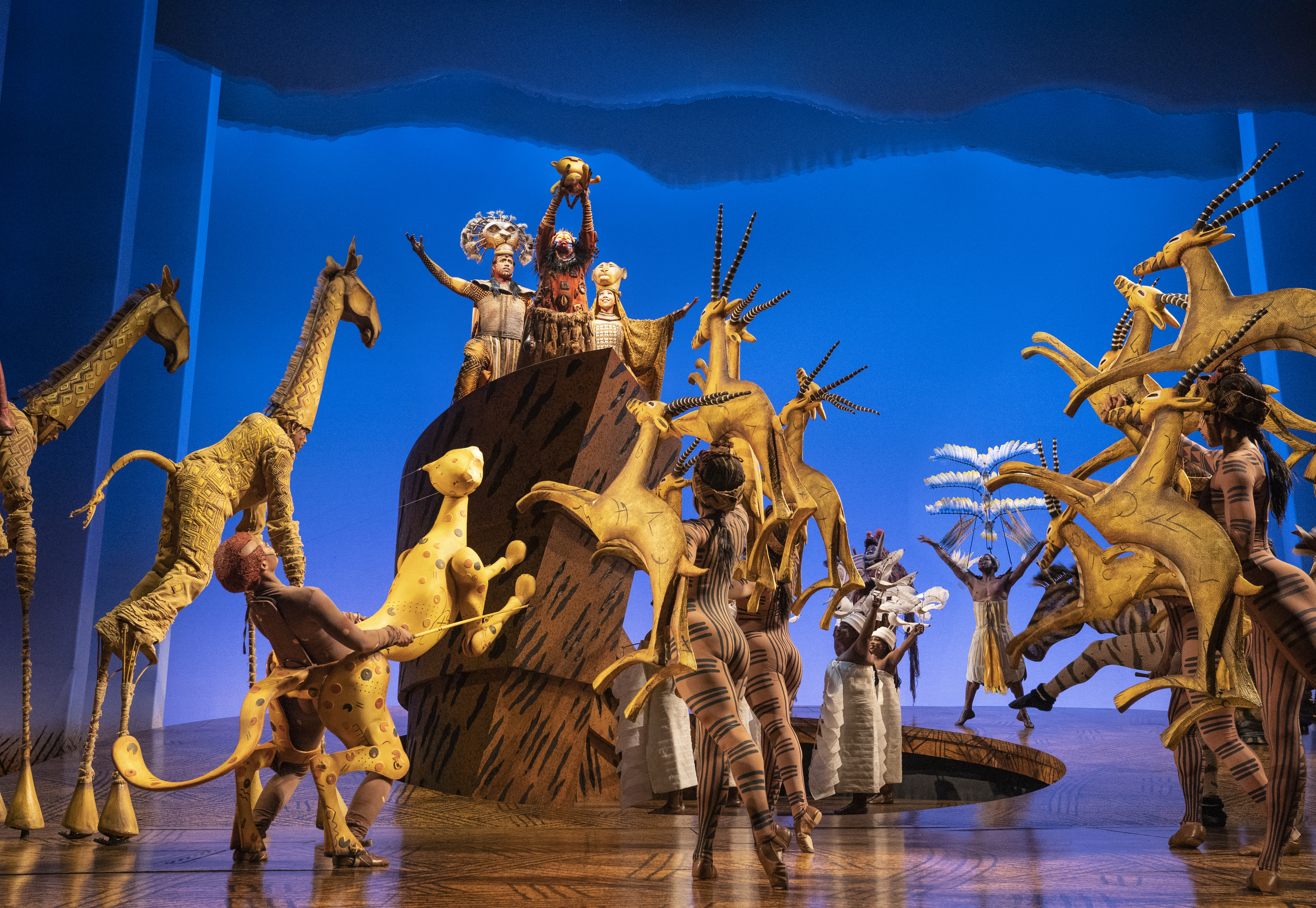 Company of The Lion King (© Matthew Murphy)