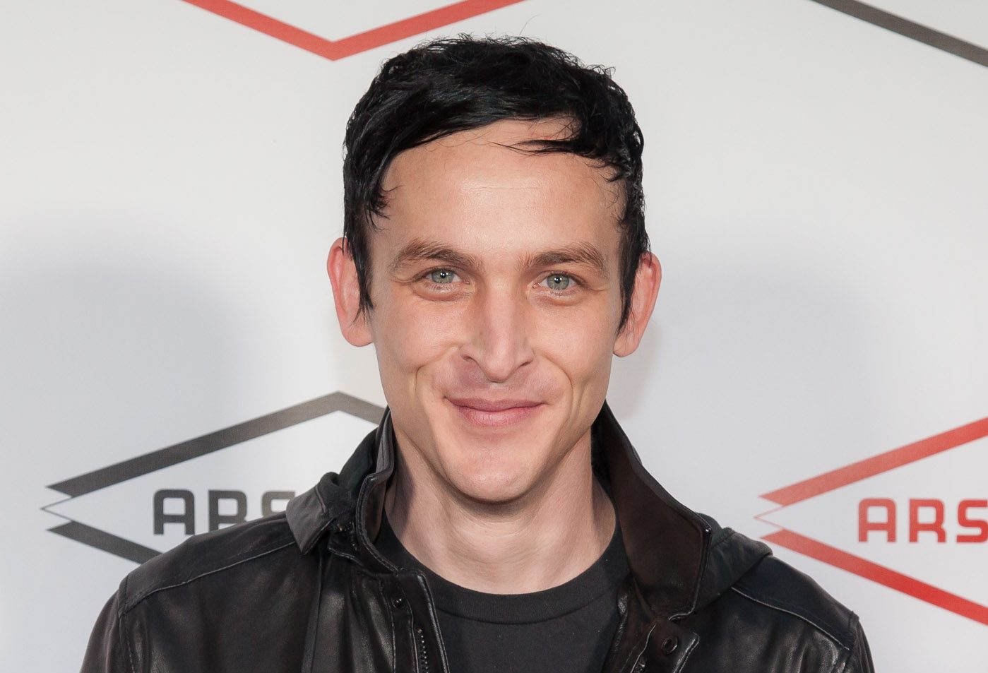 Robin Lord Taylor