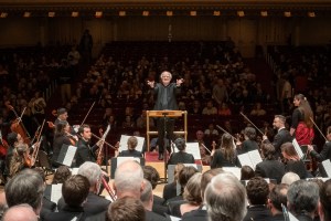 Oxford Philharmonic Orchestra Plays John Rutter, Mozart, and Beethoven