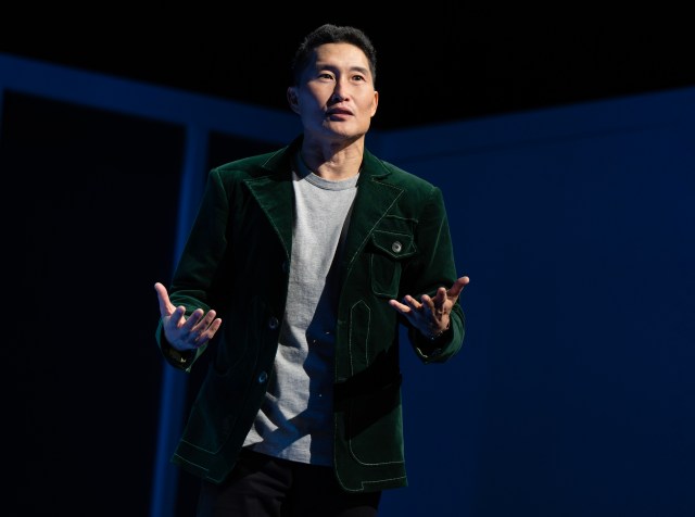 Daniel Dae Kim in <i>Yellow Face</i> (© Joan Marcus)